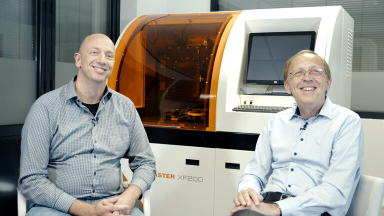 Picture of Jacco Houter, CEO of 4PICO and Dr. Ralf Jede, CEO of RAITH